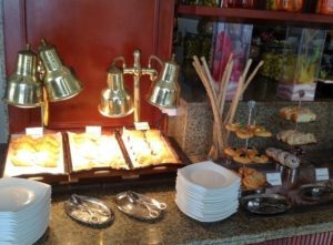 Shangri La, 2012 (Kids breakfast @Al Tanoor Restaurant, Shangri-La Hotels. Aug, 2012)