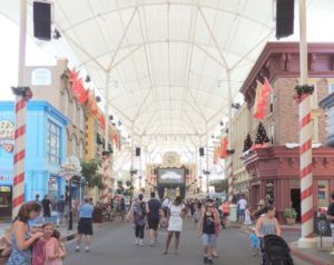 DSCN5667 (Movie World Gold Coast, Australia-Our family around the world trip Nov-Dec 2013)
