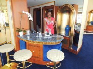 DSCN7070 (Our 10th wedding anniversary at Burj Al Arab hotel, Dubai)