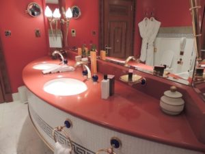 DSCN7137 (Our 10th wedding anniversary at Burj Al Arab hotel, Dubai)